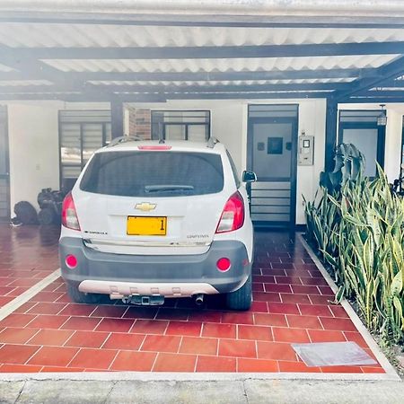 Hostal Roma Villavicencio Exteriör bild