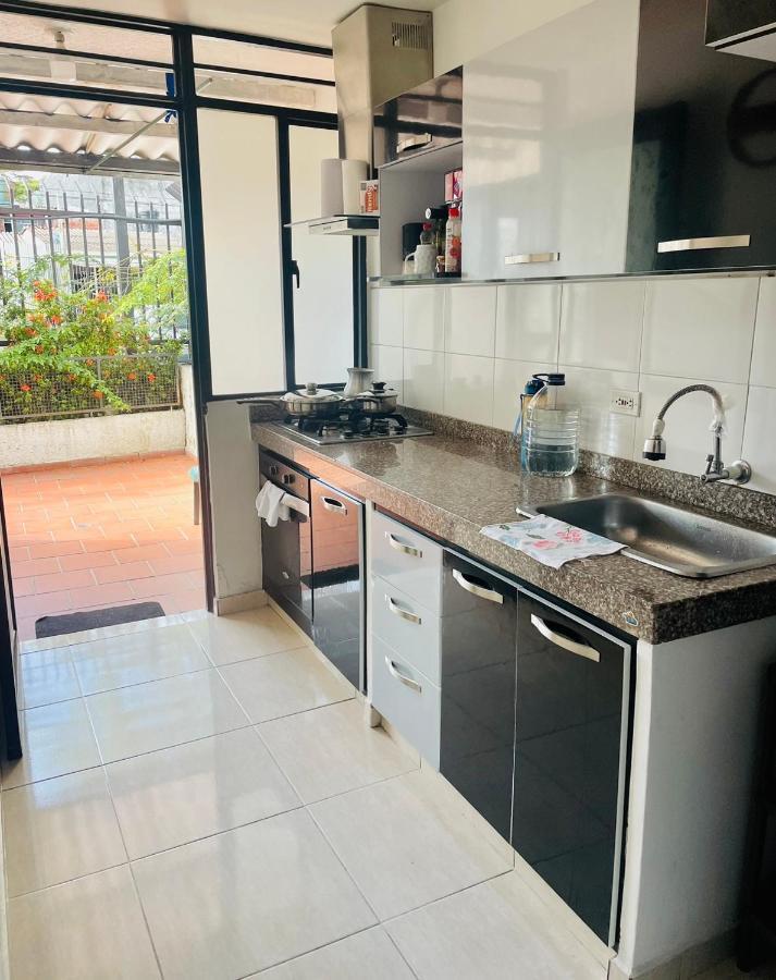 Hostal Roma Villavicencio Exteriör bild