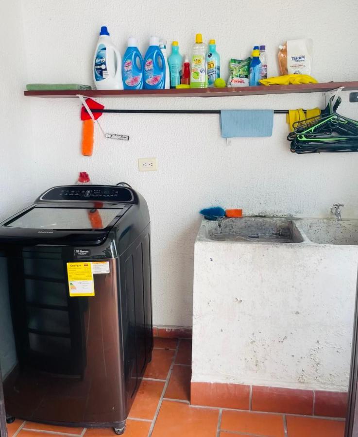 Hostal Roma Villavicencio Exteriör bild